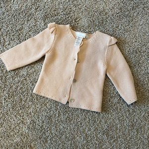 Baby Sweater/cardigan
